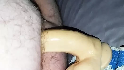 Karantinada yapay penis eğlencesi