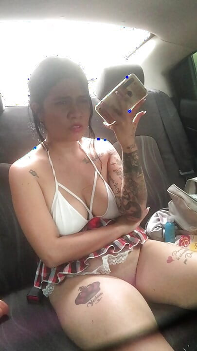 Latin slut calls her husband when he is masturbating in uber.
