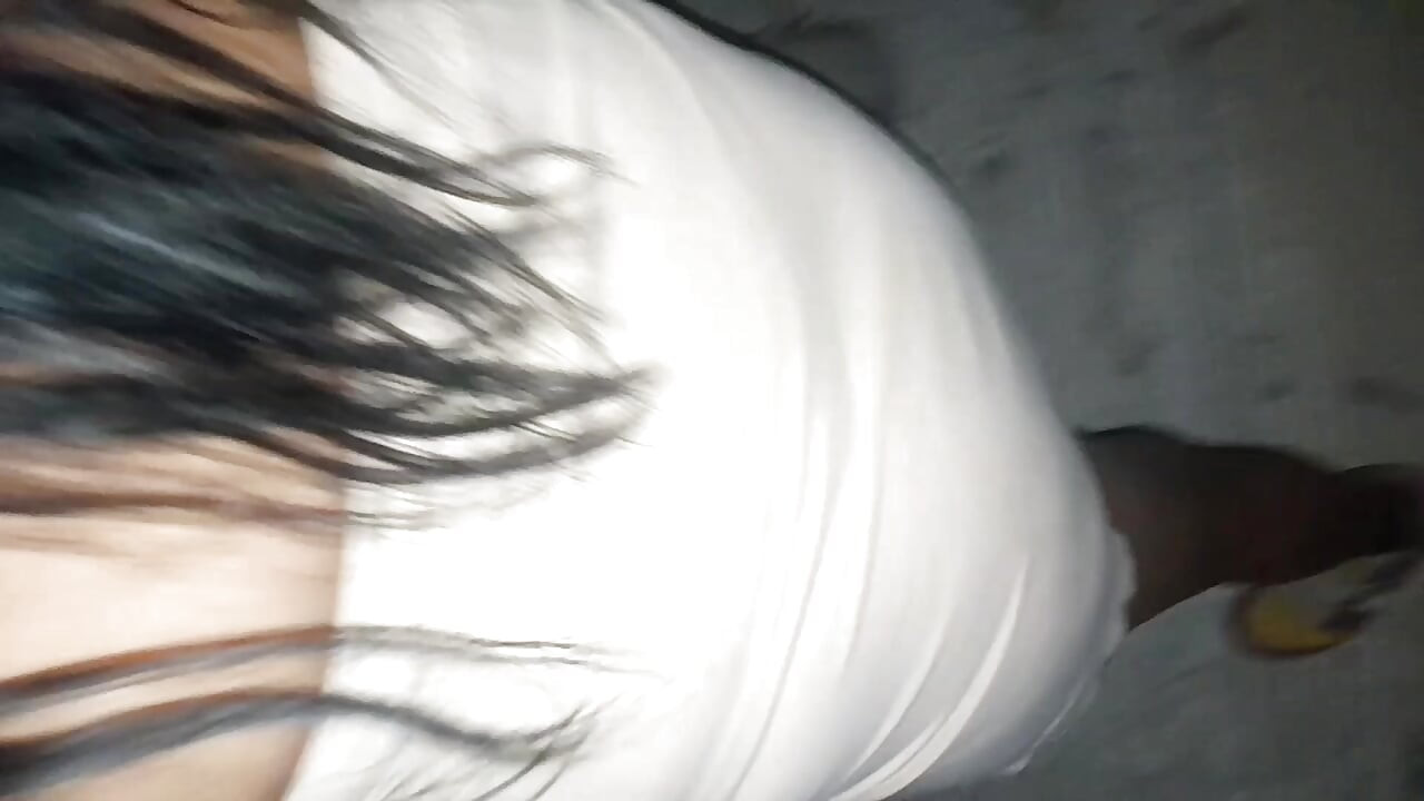 After the party my friend's girlfriend gave me her ass on the street