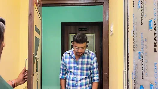 Desi big boos tight pussy girl virgin girl apna pussy fucking kiya ek larke ko bulake,chudake kam ros nikala apne pussy se..