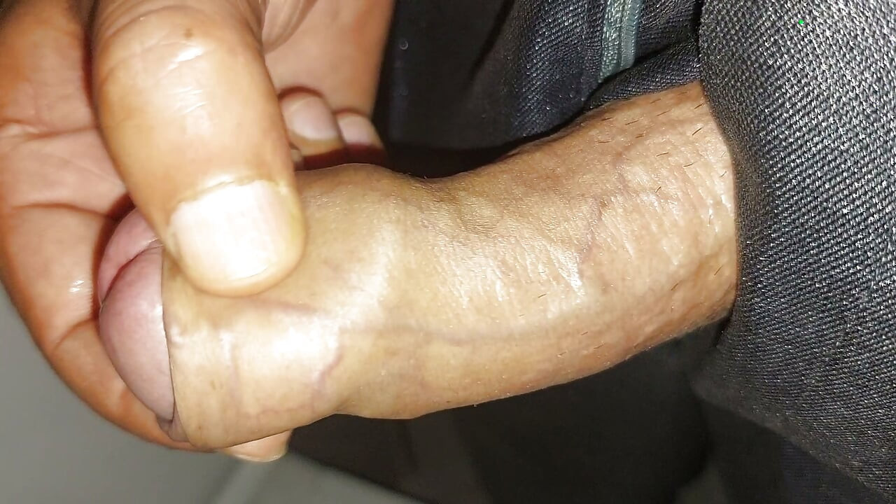 Cel mai bun prieten îmi face handjob