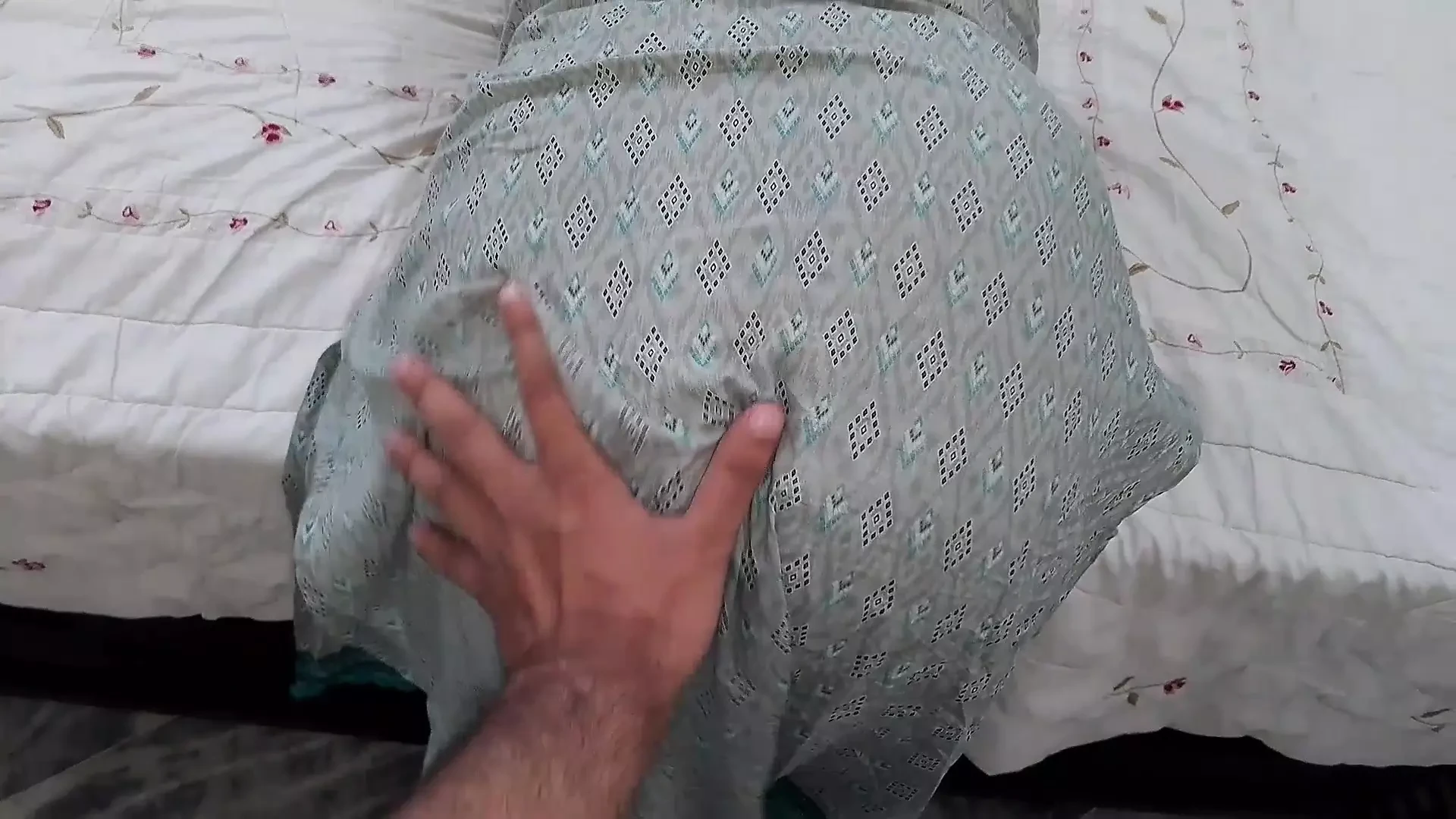 Marito indiano e casalinga video di sesso - nuova coppia hot indiana