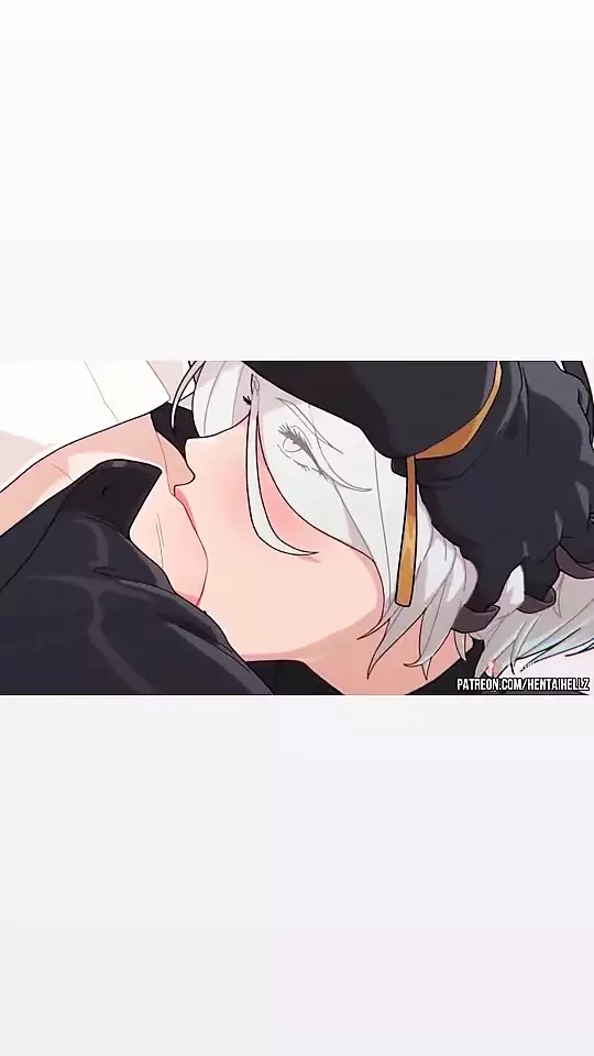 Une fille anime se fait baiser par une énorme bite