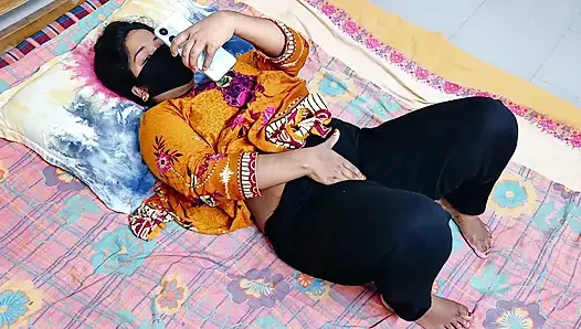 Индийская юная девушка из Bangla пальцами, горячая юная мастурбация на видео