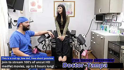 Д-р Tampa - первый гинекологический осмотр Selena Sativa