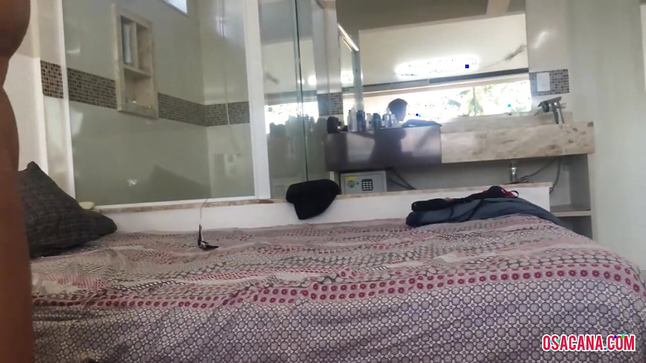 हॉट बड़ी गांड छोटे स्तन शौकिया कामुक