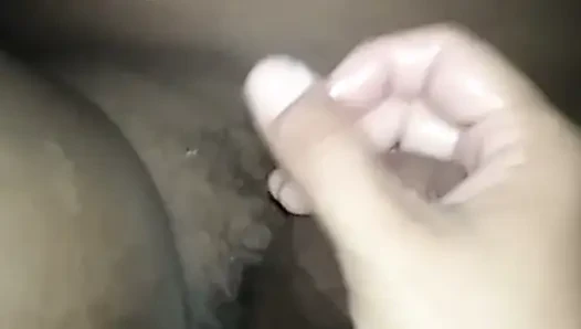 Handjob yang indah dari tante angelina
