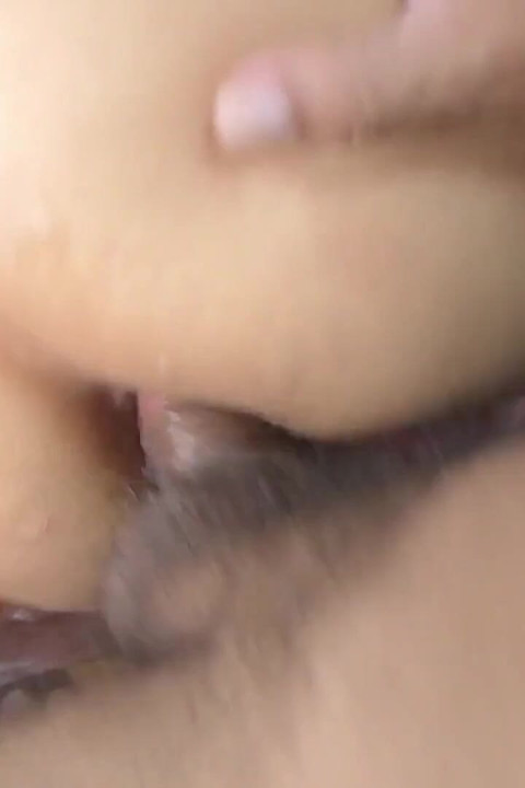 Ma demi-sœur me demande de jouir à l'intérieur - super baise son cul étroit