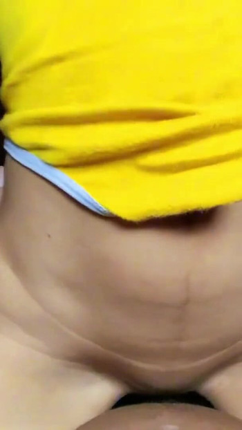 ช่วงเวลาสําคัญจาก "สาวตัวเล็กชอบขี่ควย"