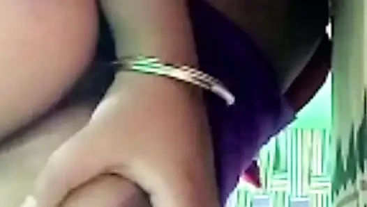 Pertunjukan video call romantis sama pacarku