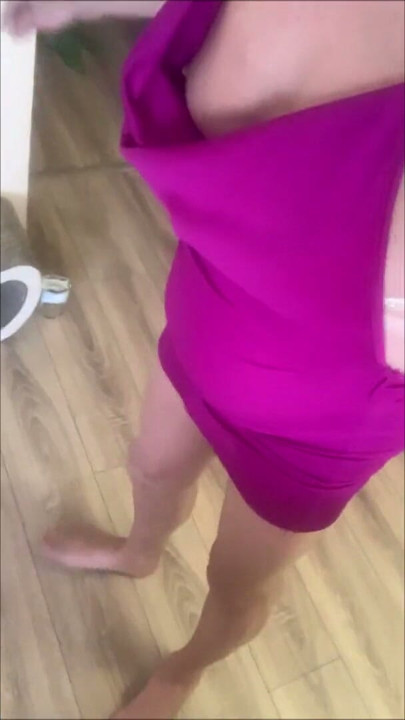 I'm braless in public | Clip 1