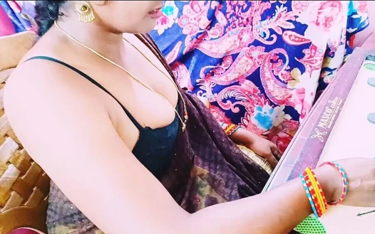 Kakak ipar india dengan kain sosis seksi lagi asik ngentot sama abang tiri husbend. Telugu Dirty Talks.