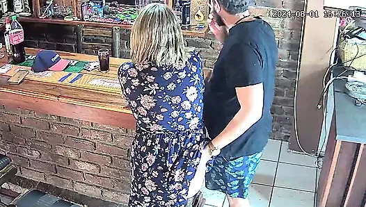 Karımı komşusuyla aldatırken yakaladım
