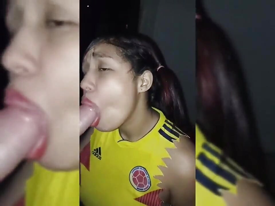 18 anos morena peituda flácida de Nova York, Estados Unidos, fodendo o pau grande do meio-irmão parte 18