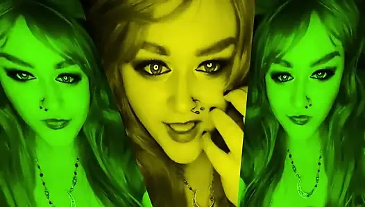 Lerne, schwänze wie eine pro-starrende göttin Lana zu befriedigen