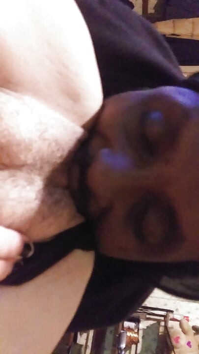 異人種間の毛深い膣が愛される