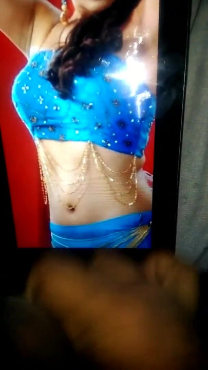 Emotivni trenutak iz "Trisha Thevidi Maami Tribute"