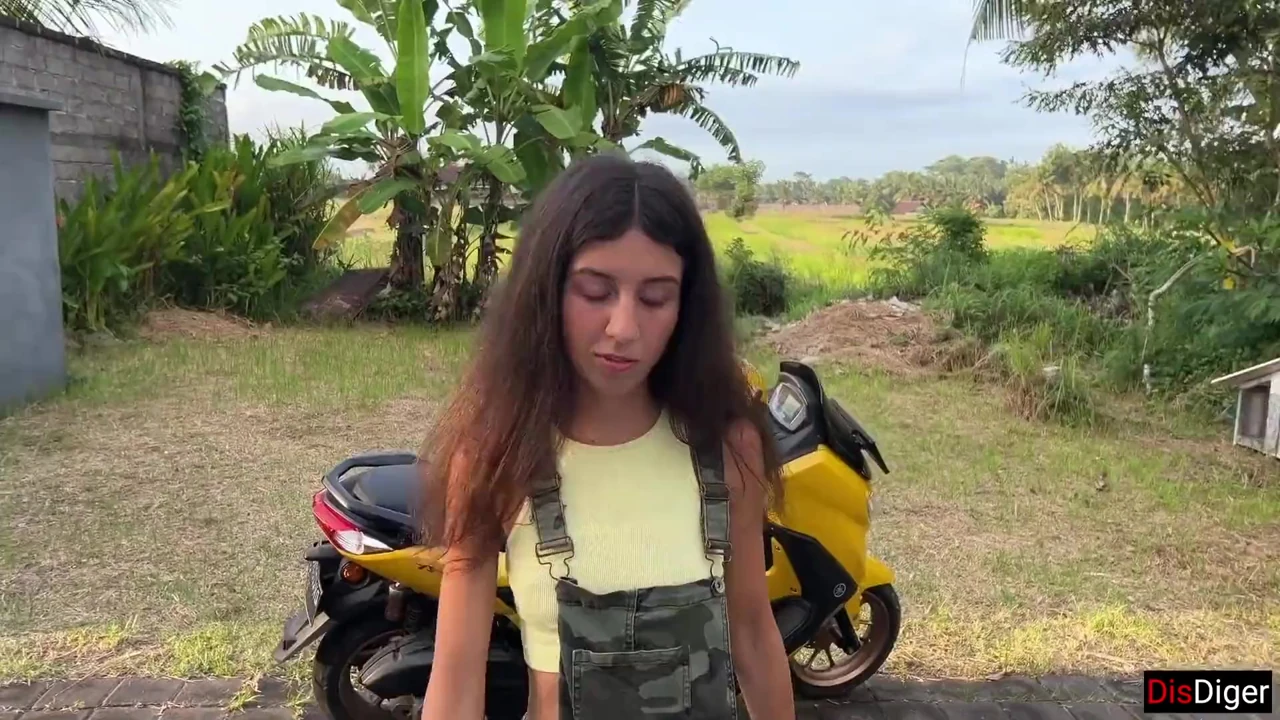 Snake Catcher Gets Tricked and Fucked - Squirting and Cum Swallowing