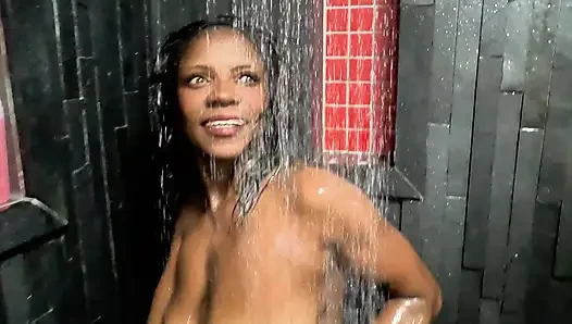 Meine sünden abwaschen - 3 heiße duschszenen mit deiner lieblings-milf