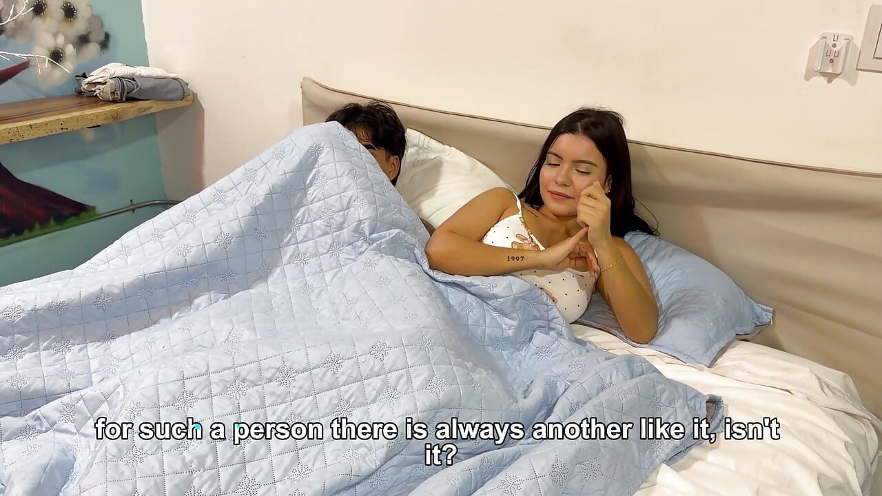Tumawag ang trabaho ng aking kasintahan... at ang kanyang stepsister ang nakumbinsi akong kantutin siya