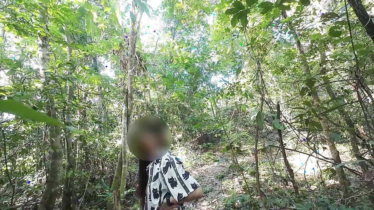 Thai girl walks and brags about peeing pain in the forest, but pushes to masturbate Thai Voice