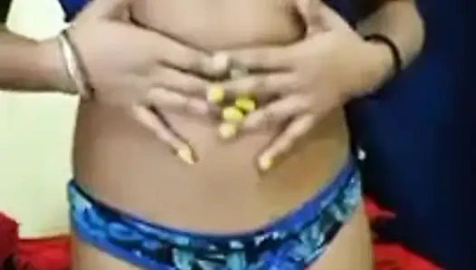 Video call langsung pertamaku dengan memek tetek seksi