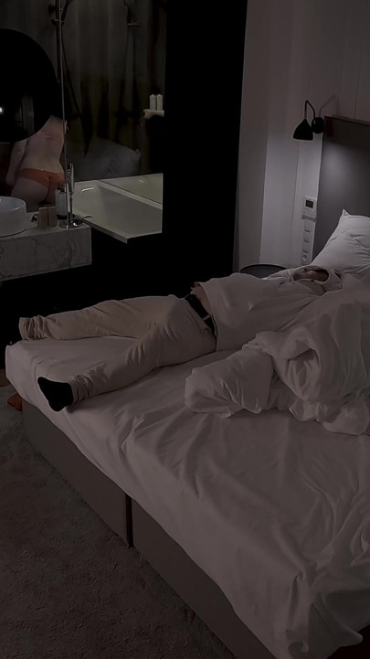 Horny Stepmom Shares Bed, in Hotel with Stepson After Party Dada Deville, Real Amateur MILF
