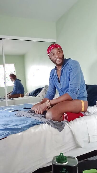 Kennie Jai Jerks in Yellow Jock!