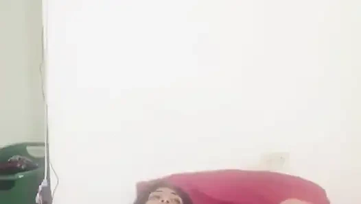 Dominikanermädchen masturbiert reich