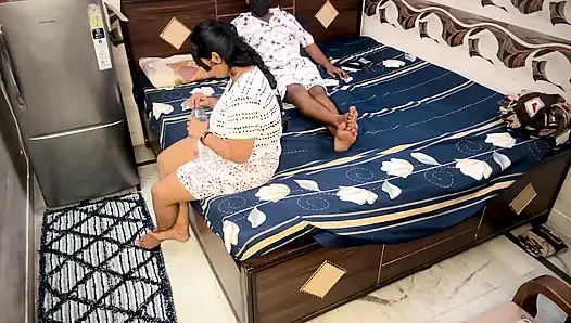 Adik tiri india lagi asik semalam suntuk sambil bugil - bahen chudai si cewek india 4k