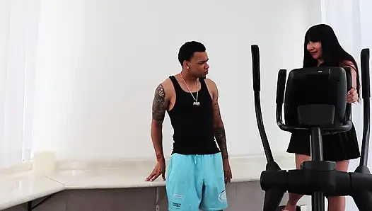 Celia пробует большой черный член с Лоусон Джонсом, LJ