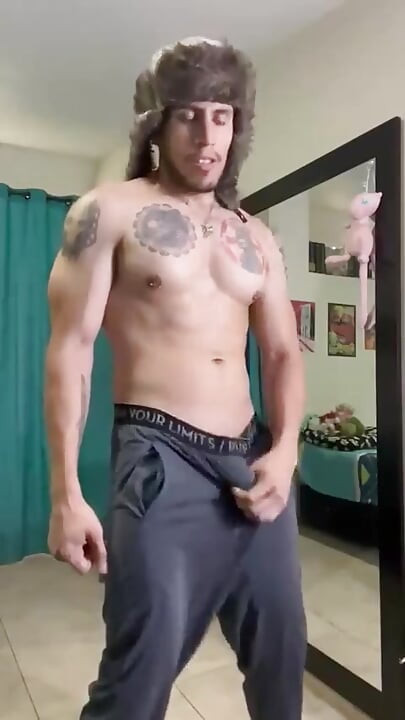 Colombian Vergón Tiago Florez Trainer Gym Video Masturbation