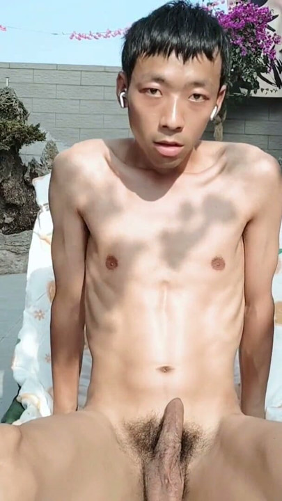 Super cute Asian boy masturbates in the sunshine of the sky garden, moans, cums and eats cum | Clip 1