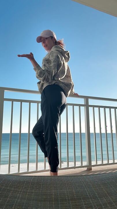 Pancutan mani dengan saya di Balkoni Di Hadapan Dunia!