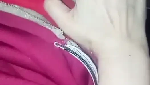 Wir wurden fast erwischt, in der Öffentlichkeit!