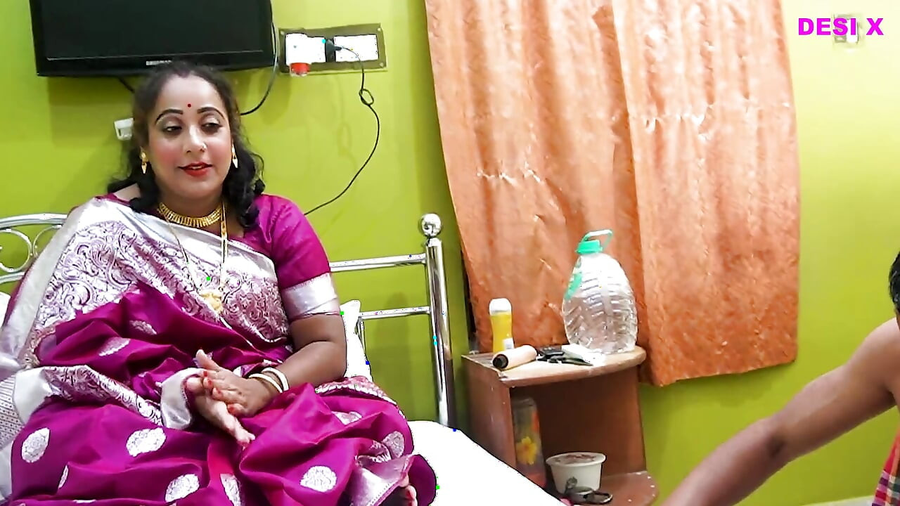 보지 큰 엉덩이에 자지를 원하는 발정난 바비