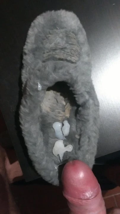 slippers cum 25