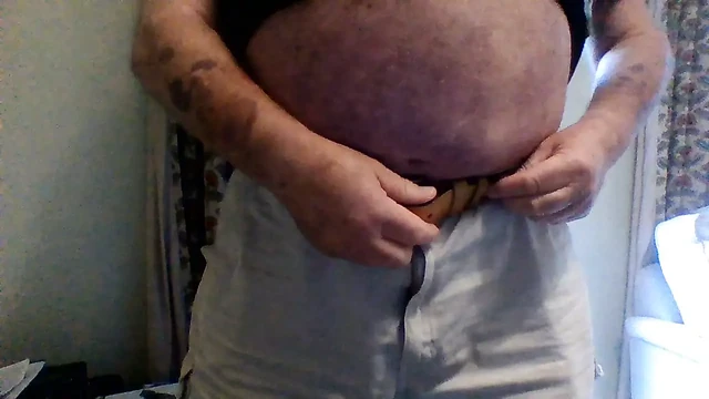 Small cock needs wanking
