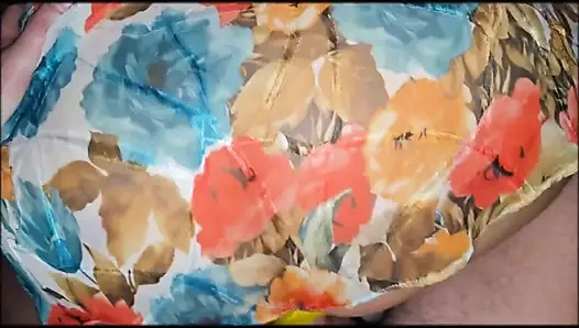 Möchten Sie schwanger werden? Ich ziehe den Gummi aus und fülle deine muschi mit sperma