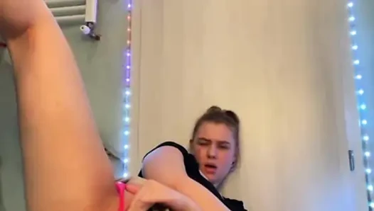 Fuck my fat tasty pussy jucielussie