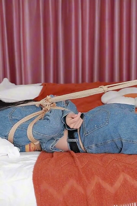 The Rope Restraints of the Barefoot Girlfriend