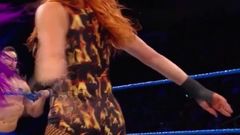 WWE - Becky Lynch heeft een mooie kont