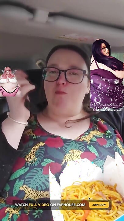 SSBBW se entrega a uma delícia saborosa