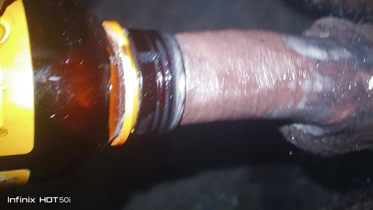 Step Mom helping her Step Son cum quickly on her round ass while watching the World Cup