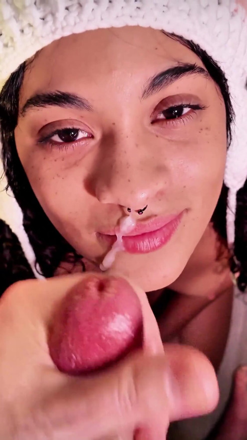 POV Simone Ryder BJ & Facial Part 1 | Clip 1