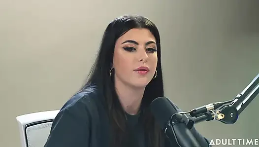 Gal ritchie: spiegler kız ve hentai sevgilisi | Adult Time Podcast