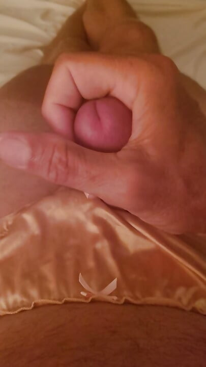 Masterbatimg in my step sisters panties.