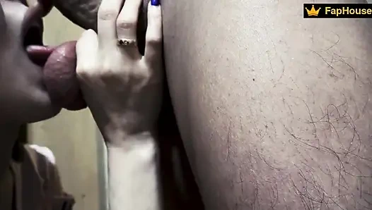 Üvey babam beni bir kır evine götürdü ve beni tekrar kanserle sikiyor