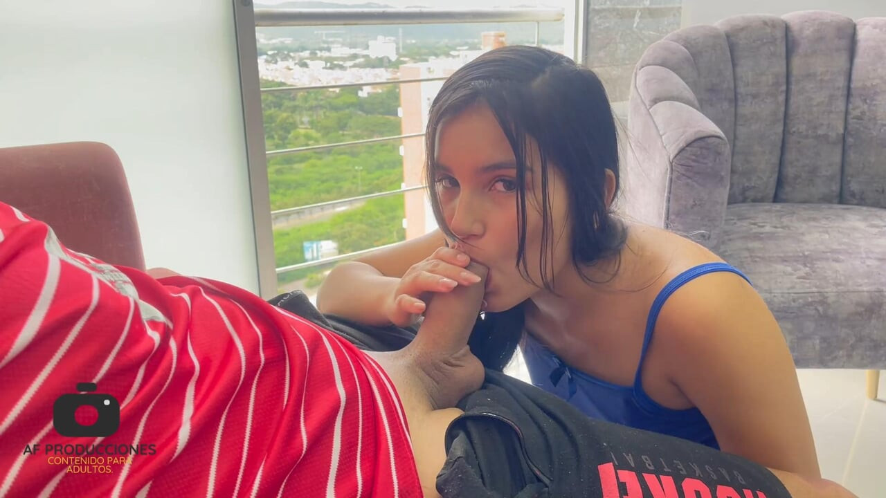 I give my young stepbrother a rich blowjob while he was with his girlfriend