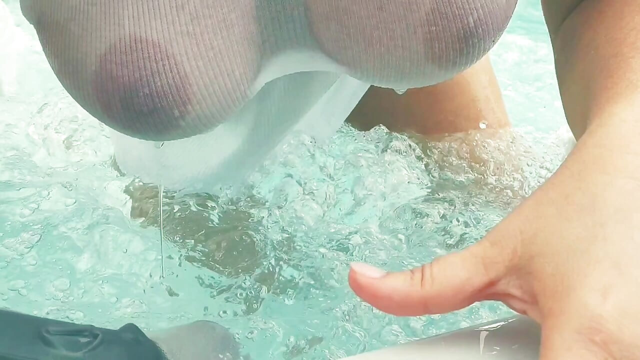 Hottub Huge Tits